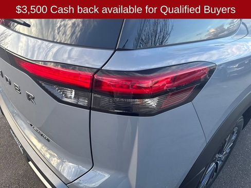 New 2026 Nissan Pathfinder Platinum image 38