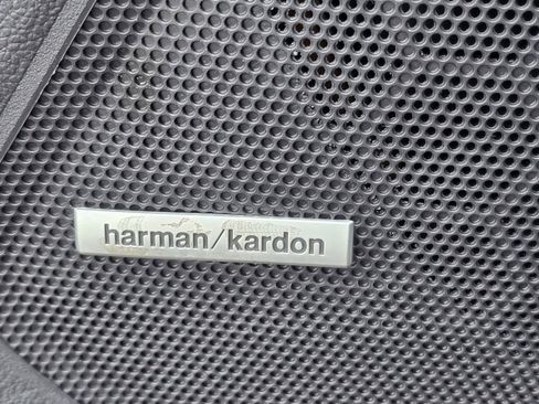 Used 2019 Subaru Outback 3.6R Limited image 19