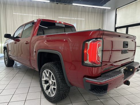 Used 2018 GMC Sierra 1500 SLT AWD/4WD image 9