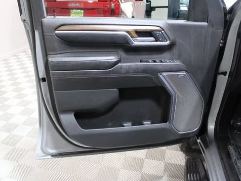 Used 2024 Chevrolet Silverado 2500 High Country w/ High Country Premium Package AWD/4WD image 18