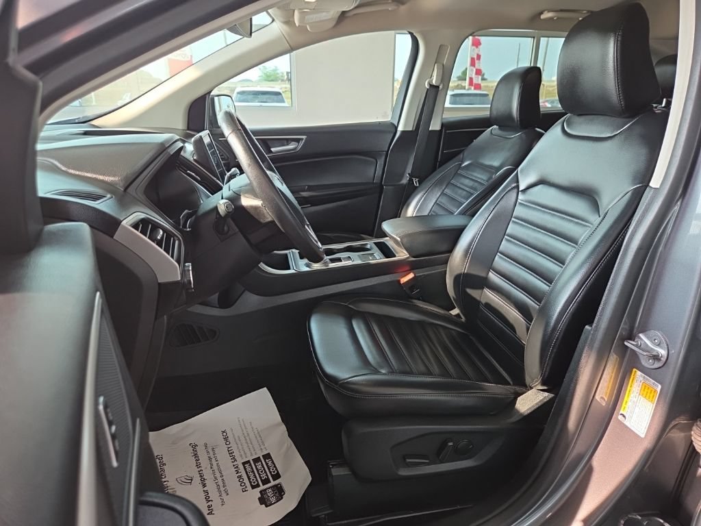 Used 2024 Ford Edge SEL AWD/4WD image 8
