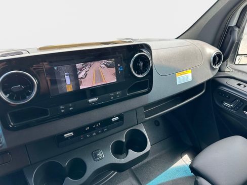 New 2024 Mercedes-Benz Sprinter 3500 image 17