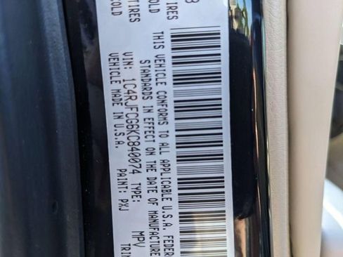 Used 2019 Jeep Grand Cherokee Overland AWD/4WD image 35