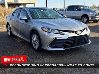 Used 2023 Toyota Camry LE video 1