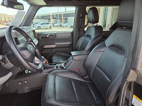 Used 2022 Ford Bronco Badlands AWD/4WD image 14