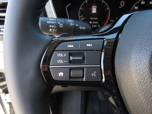 Certified 2025 Honda Pilot EX-L image 27