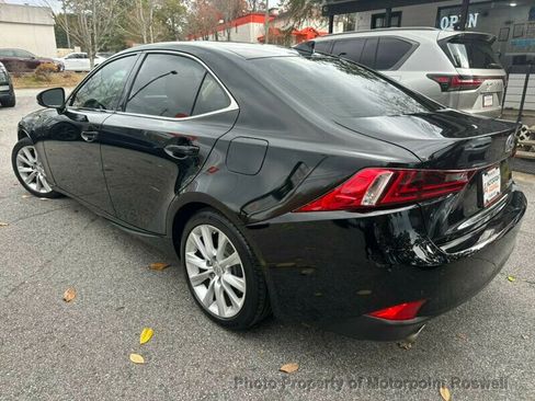 Used 2016 Lexus IS 200t image 4