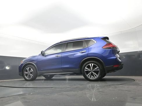 Used 2020 Nissan Rogue SV w/ Premium Package FWD image 27