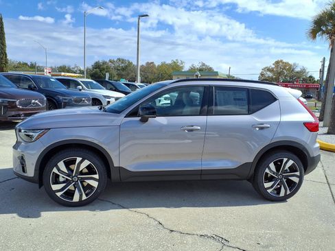 New 2026 Volvo XC40 B5 Ultra w/ Protection Package Premier image 4