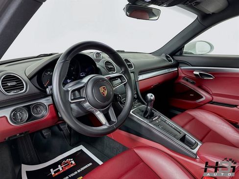 Used 2018 Porsche 718 Cayman image 10
