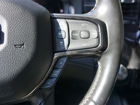 Used 2023 RAM 1500 Limited image 9