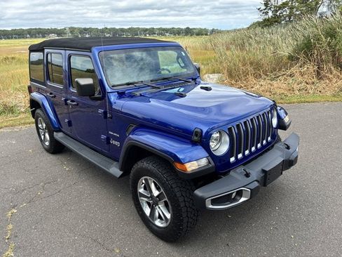 Certified 2019 Jeep Wrangler Unlimited Sahara w/ Cold Weather Group image 3