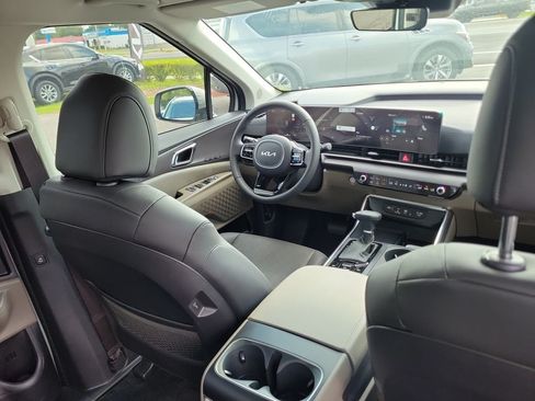 New 2026 Kia Carnival SX FWD image 13