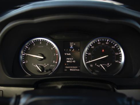 Used 2015 Toyota Highlander XLE image 4