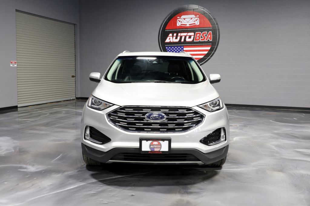 Used 2019 Ford Edge Titanium AWD/4WD image 2