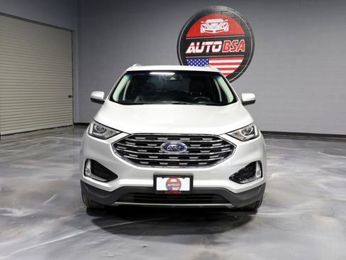Used 2019 Ford Edge Titanium AWD/4WD image 2