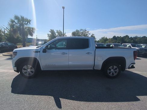 Used 2023 GMC Sierra 1500 SLT w/ SLT Convenience Package AWD/4WD image 7