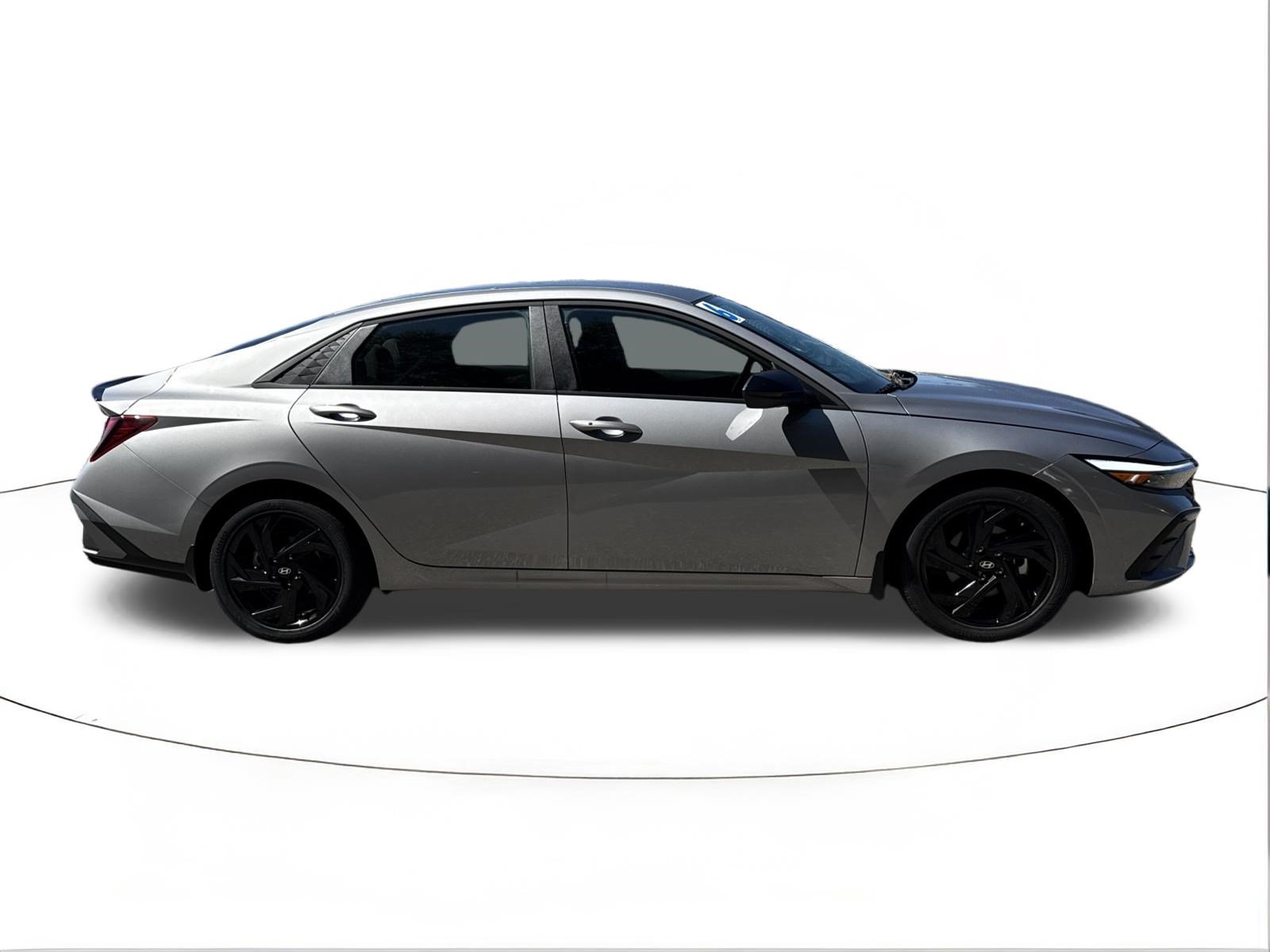 Certified 2026 Hyundai Elantra Sport FWD image 2