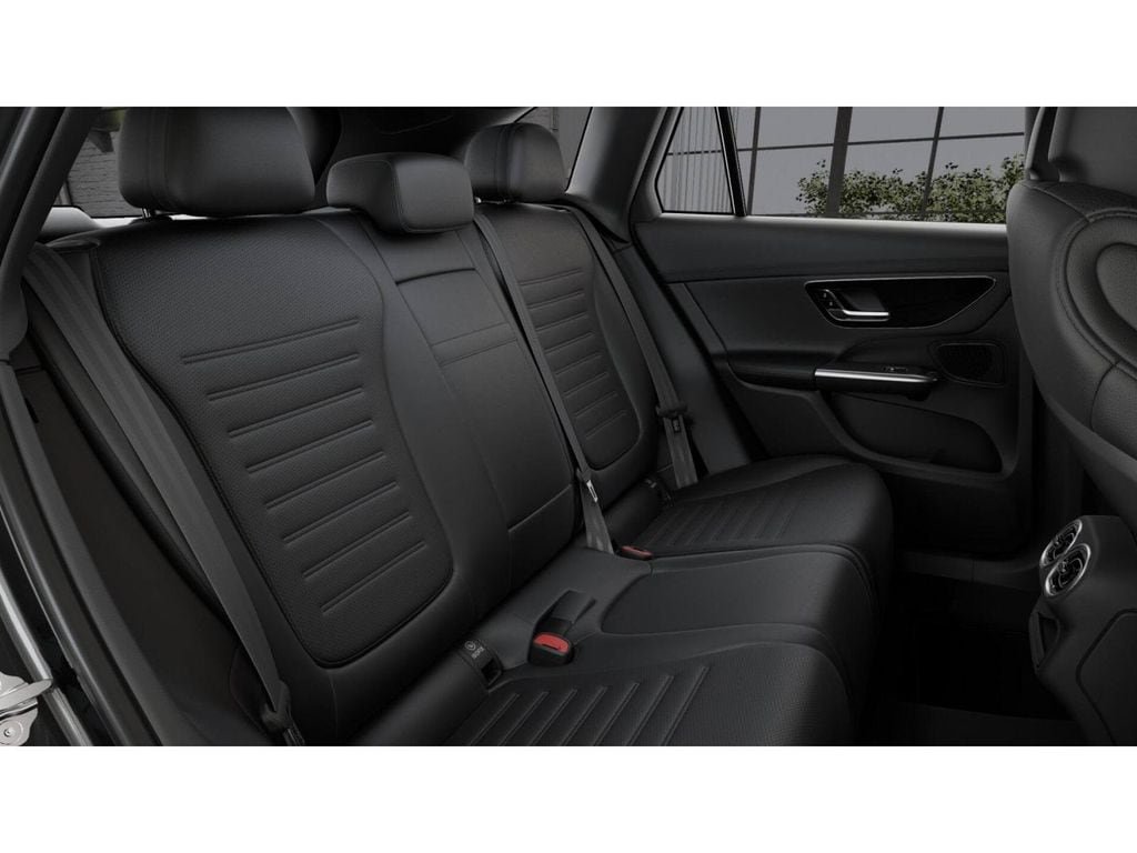 New 2027 Mercedes-Benz GLC 300 4MATIC image 5