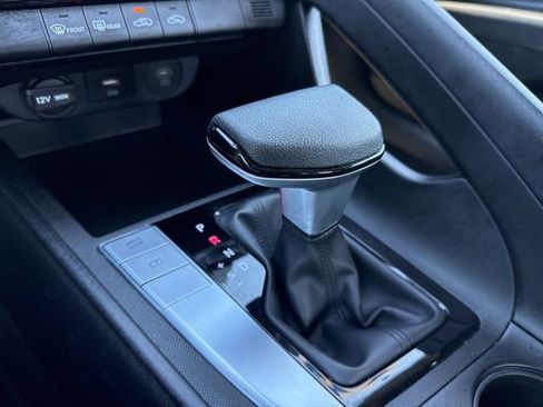 Certified 2024 Hyundai Elantra SEL FWD image 9
