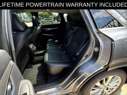 Certified 2025 INFINITI QX50 Luxe image 18