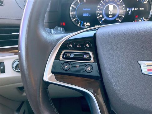 Used 2017 Cadillac Escalade Premium Luxury image 23