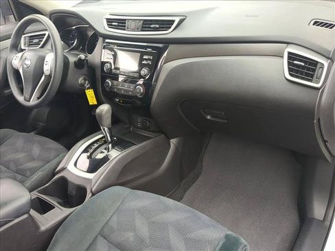 Used 2015 Nissan Rogue S FWD image 21