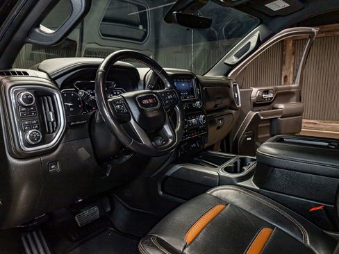 Used 2022 GMC Sierra 2500 AT4 w/ AT4 Premium Plus Package image 16