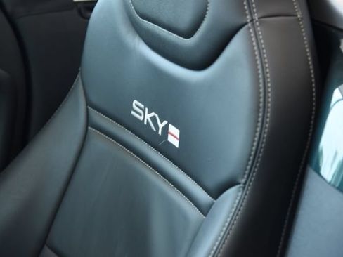 Used 2007 Saturn Sky Red Line RWD image 21