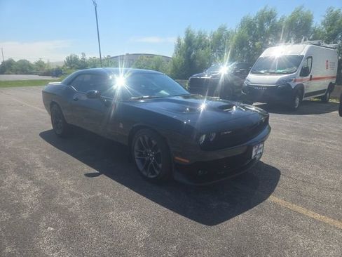 Used 2022 Dodge Challenger R/T Scat Pack w/ Plus Package RWD image 2