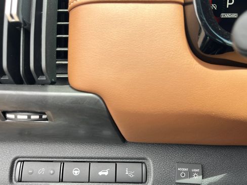 New 2026 Nissan Pathfinder Platinum w/ Accent Package FWD image 29