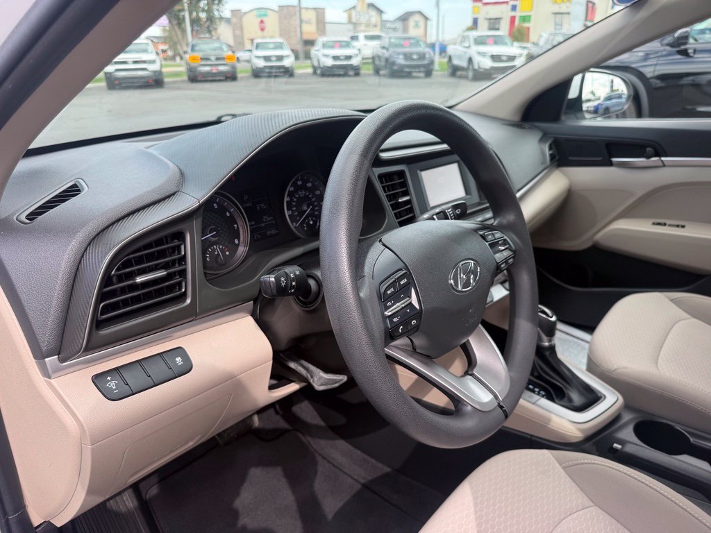 Used 2019 Hyundai Elantra SE FWD image 67
