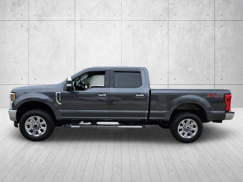 Used 2019 Ford F250 Lariat w/ Lariat Ultimate Package AWD/4WD image 4
