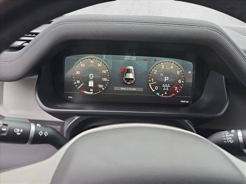 Used 2023 Land Rover Defender 110 S AWD/4WD image 20