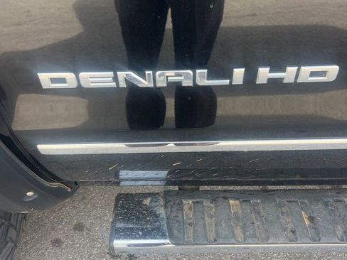 Used 2015 GMC Sierra 2500 Denali w/ Duramax Plus Package image 6