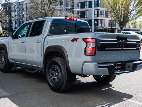 New 2025 Nissan Frontier PRO-4X image 4