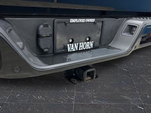 Used 2023 Jeep Gladiator Overland image 39