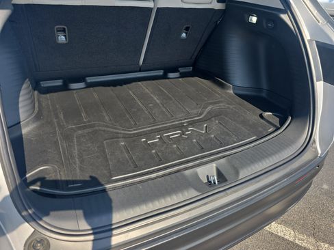 Certified 2025 Honda HR-V LX image 12
