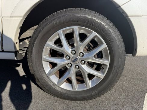 Used 2017 Ford Expedition EL Limited w/ Equipment Group 301A image 15