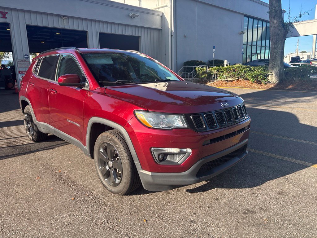 Used 2021 Jeep Compass Latitude FWD image 3