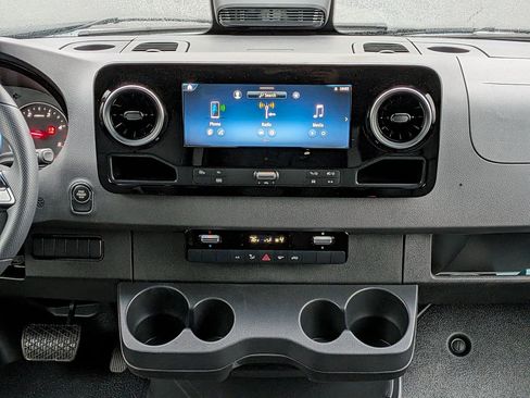 New 2026 Mercedes-Benz Sprinter 2500 image 23