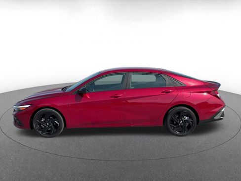 Used 2026 Hyundai Elantra Sport FWD image 8
