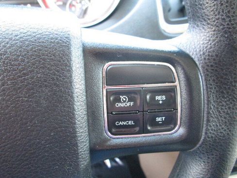 Used 2013 Dodge Grand Caravan SE FWD image 18