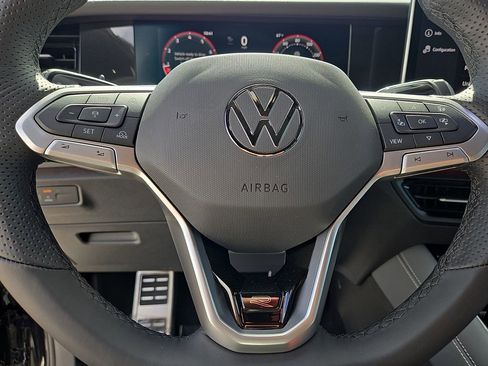 New 2026 Volkswagen Tiguan SEL R-Line image 25