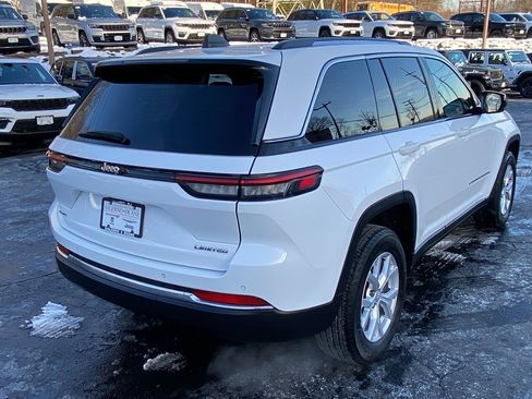 Certified 2023 Jeep Grand Cherokee Limited image 28