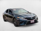 Used 2020 Toyota Camry SE image 3