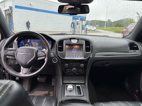 Used 2016 Chrysler 300 S AWD/4WD image 33