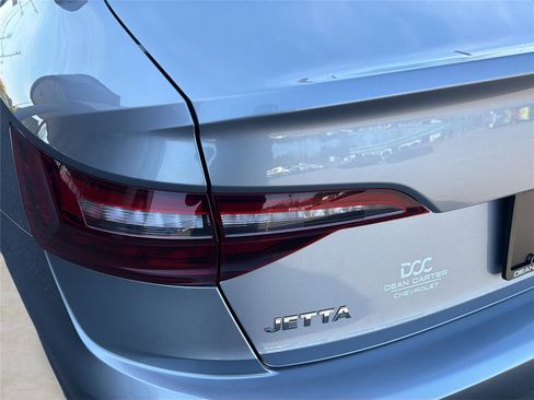 Used 2020 Volkswagen Jetta R-Line w/ R-Line Cold Weather Package image 33