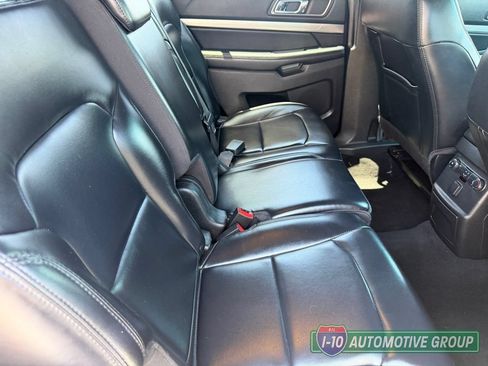 Used 2019 Ford Explorer XLT w/ Equipment Group 202A FWD image 15