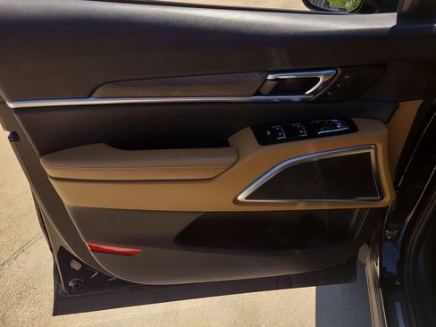 Used 2022 Kia Telluride SX w/ Nightfall Edition Package image 18